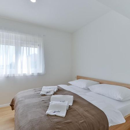 Resort Mirakul 维尔 外观 照片
