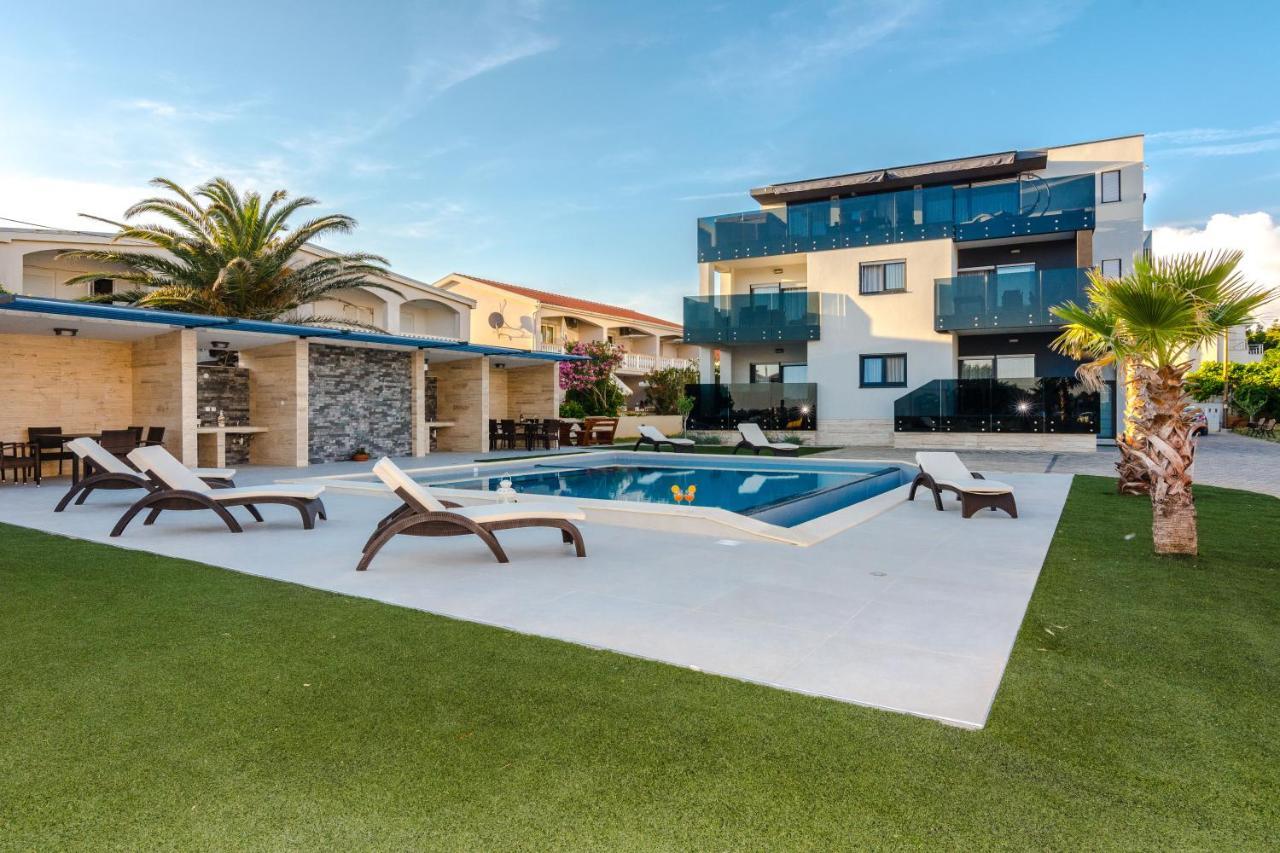 Resort Mirakul 维尔 外观 照片